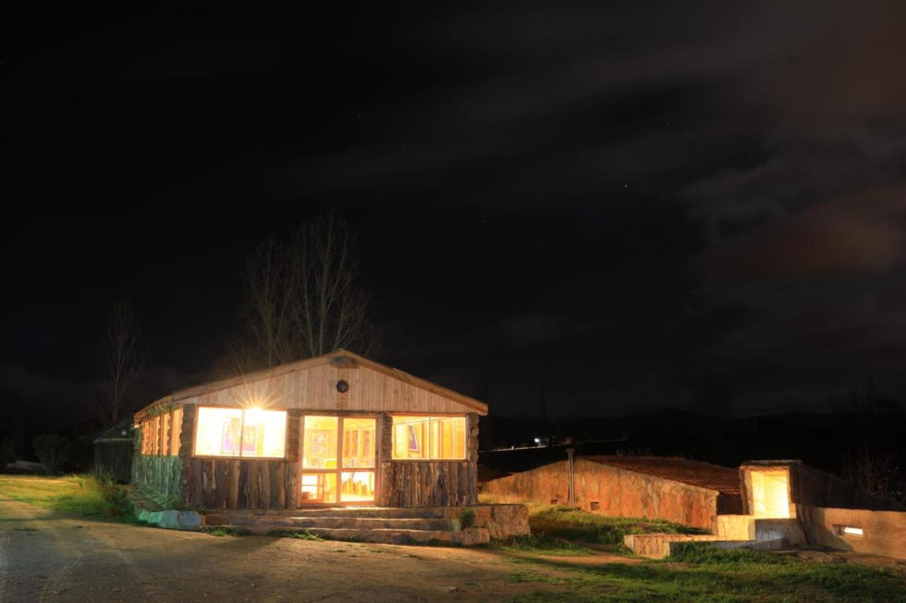 Ferme D'Hote La Vallee Азру Екстер'єр фото