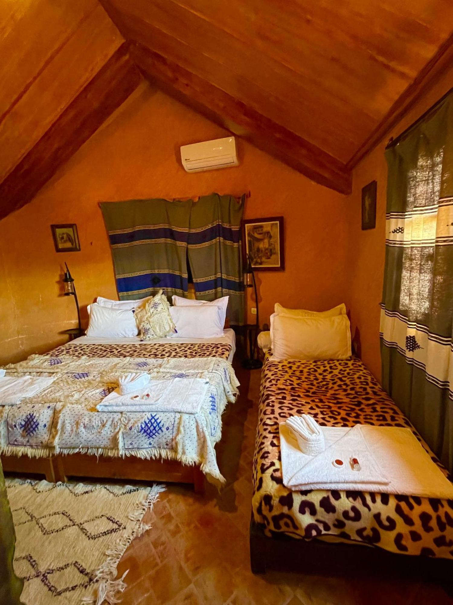 Ferme D'Hote La Vallee Азру Екстер'єр фото